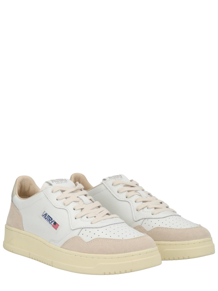 Autry Sneakers - White | 216236e647cccf1a45b09e90f06a2e652b09a994