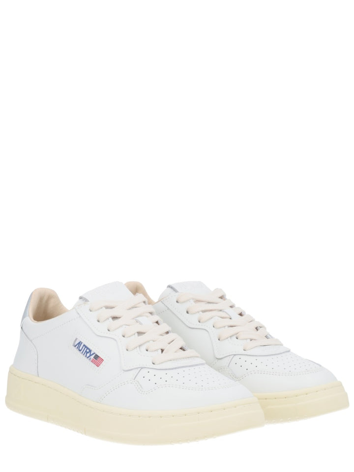 Autry Sneakers - White | 2e3ac7c5e56443885f8fd080d10a0e7fb2e60706