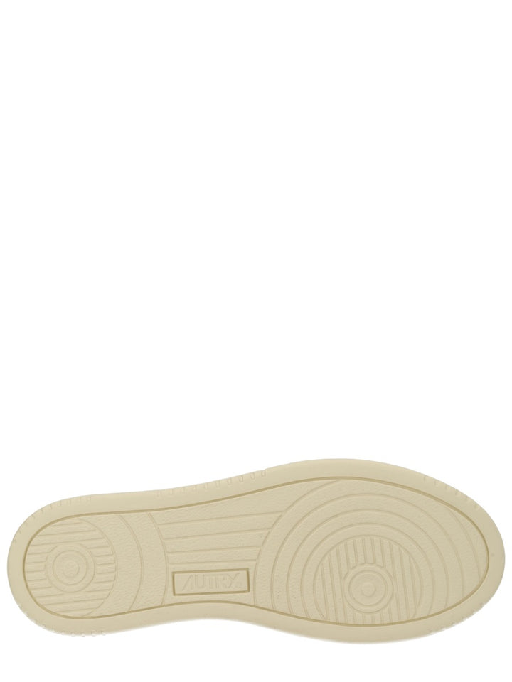 Autry Sneakers - White | 2da106e9868952750d3fd609463fb025264a5747