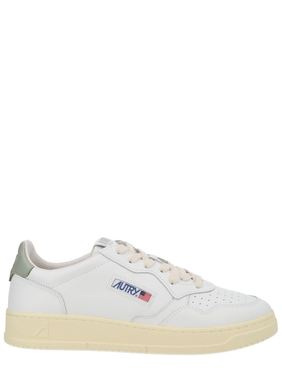 Autry Sneakers - White | 01768f673910bfc611d667629ed23a7c6d5cd47b