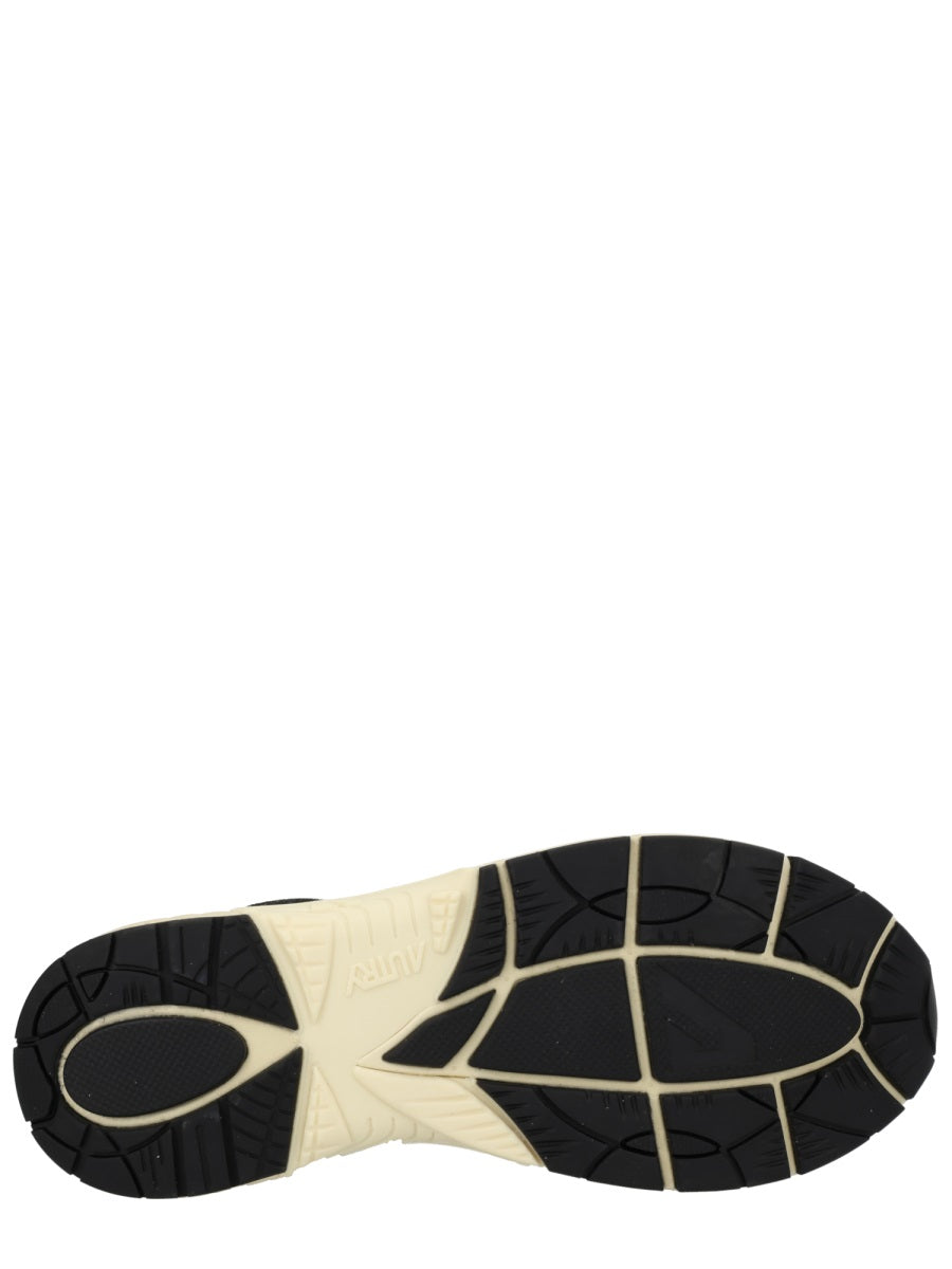 Autry Sneakers - Black | e4112e4475d91bbdb9365b05bc1ab7dac305abce