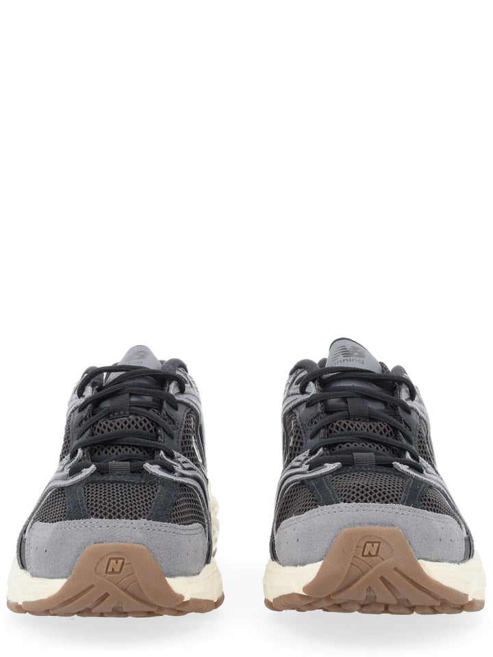 New Balance Sneakers - Black | d230433028493ca659402038b88aa18110a2ad23