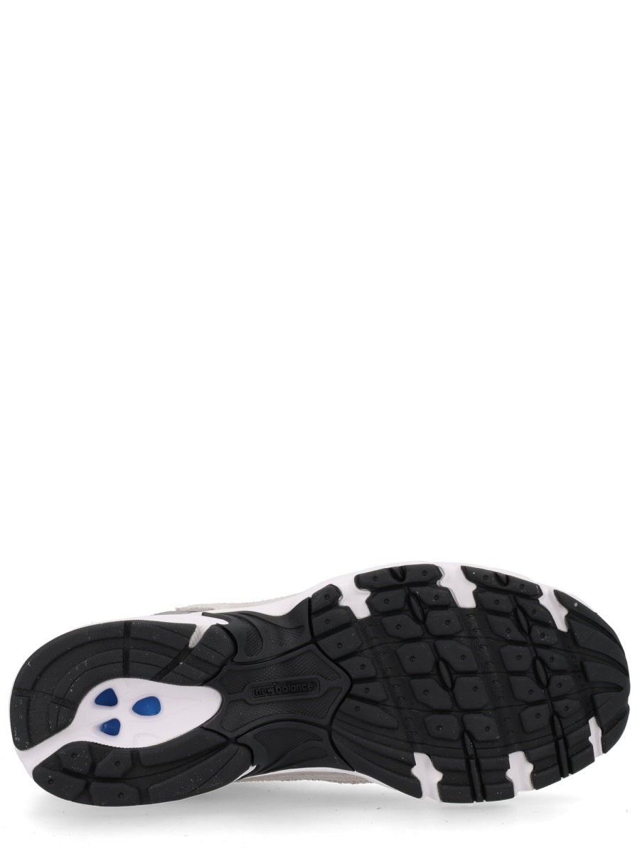 New Balance Sneakers - Grey | 88a2494e99e355309ba33cbbb42001270b89b079