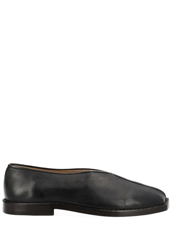 Lemaire Flat Shoes - Black | d63e2c276237e42e6976f94edf1c37eff75f43b0