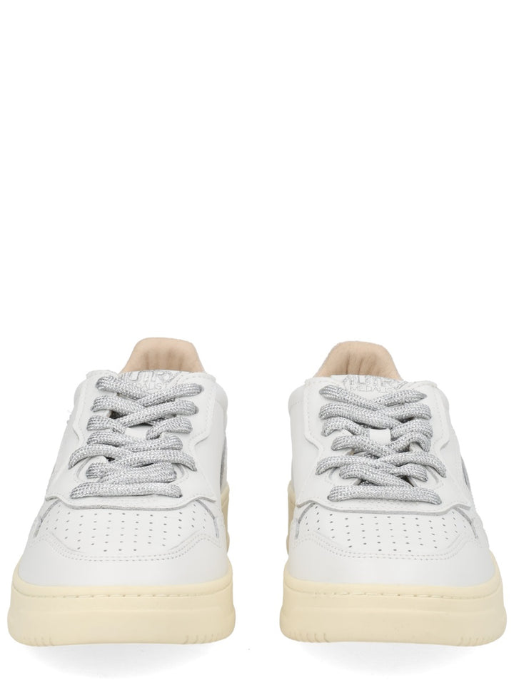 Autry Sneakers - White | 6636beec09a79fc24b8fa2caa90e260615ea7762