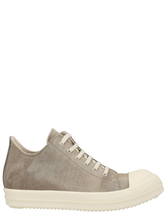 "Low Sneaks" Sneaker