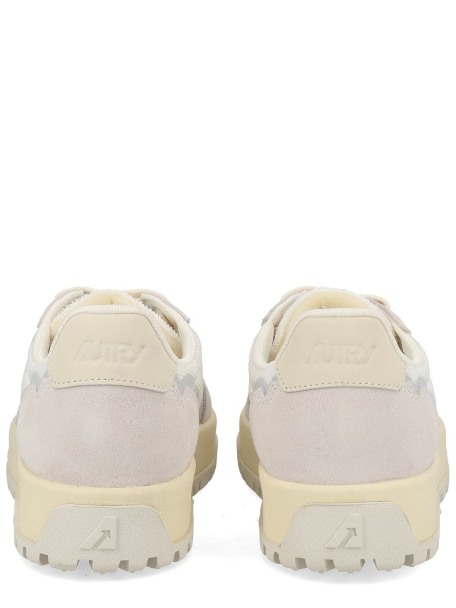 Autry Sneakers - White | c0df40ac3a5ec2b9db120315e23a529c5ae3901e