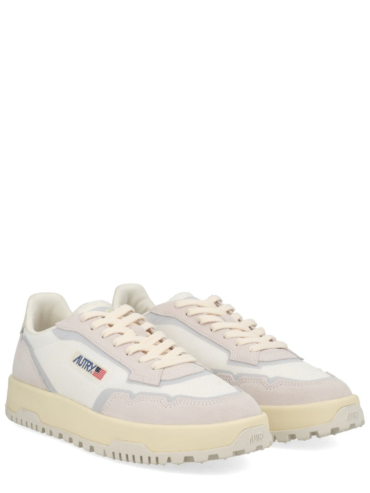 Autry Sneakers - White | 437ac3475ed05f93eb669e775bbdc400393b3ce0