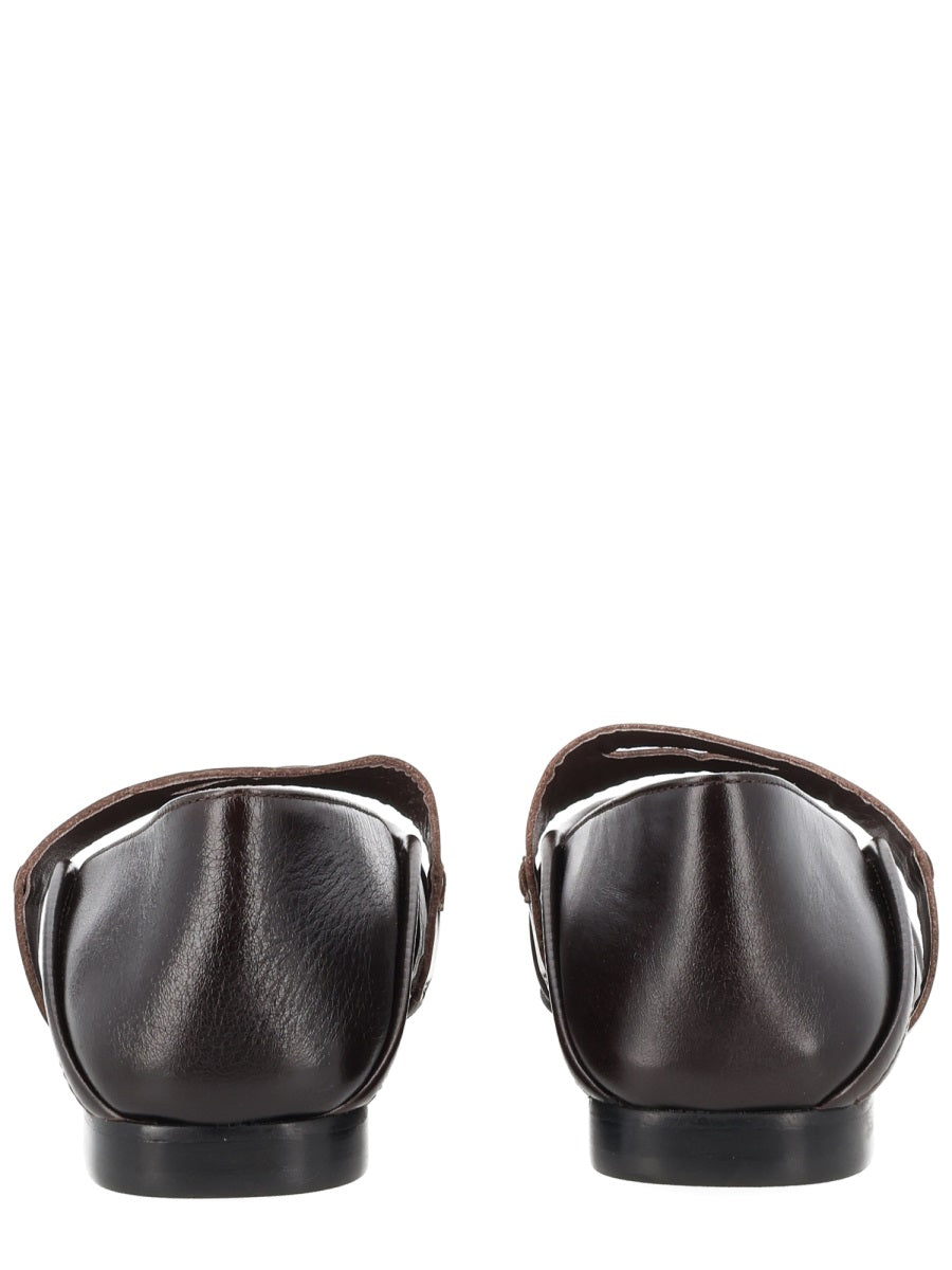 Alohas Flat Shoes - Brown | aabb3d06471bf6ba5b759d8c2c213aeeb7e1bded