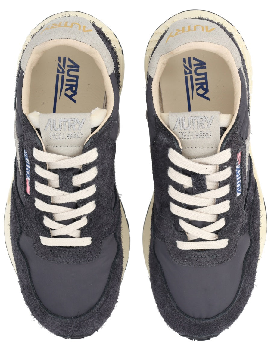 Autry Sneakers - Black | b5d82883e5382a42ea416b94b8c357c208546591