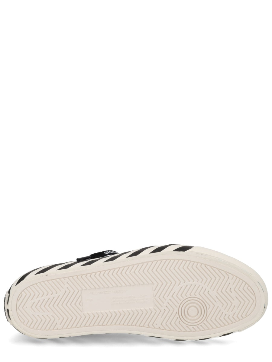 Off-White Sneakers - Black | 14436c2b6fc5d7af5ebc8c36627ce7f01341b937