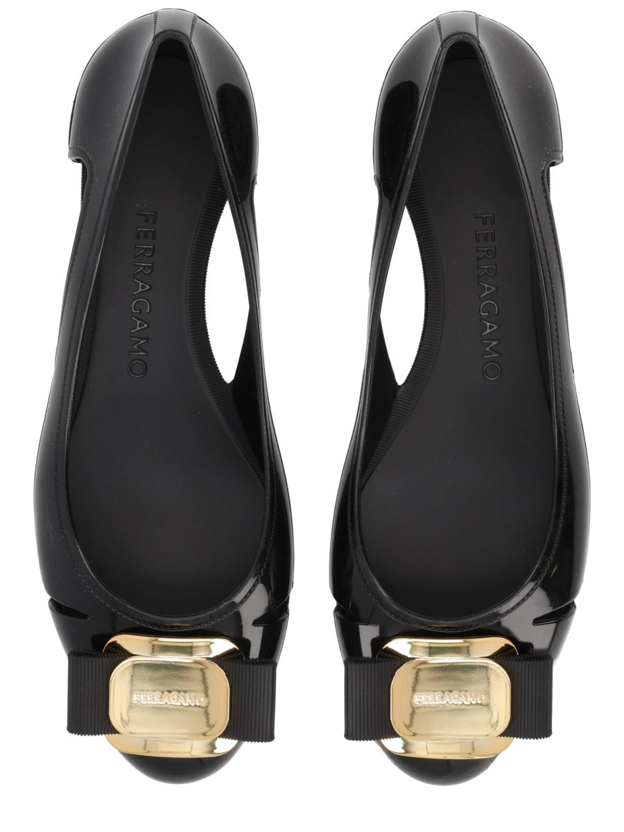 Ferragamo Flat Shoes - Black | 7138af9a9bad9ffa0a0a891f1b3a9a228e9c0213