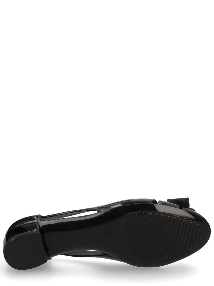 Ferragamo Flat Shoes - Black | 2f3db5d648e833b7ed652b7ff27e8df4b4ae40c1