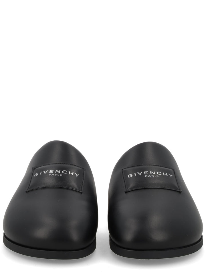 Givenchy Flat Shoes - Black | cf0f5cfce0693d6085e2d9eda14e1620fd354802