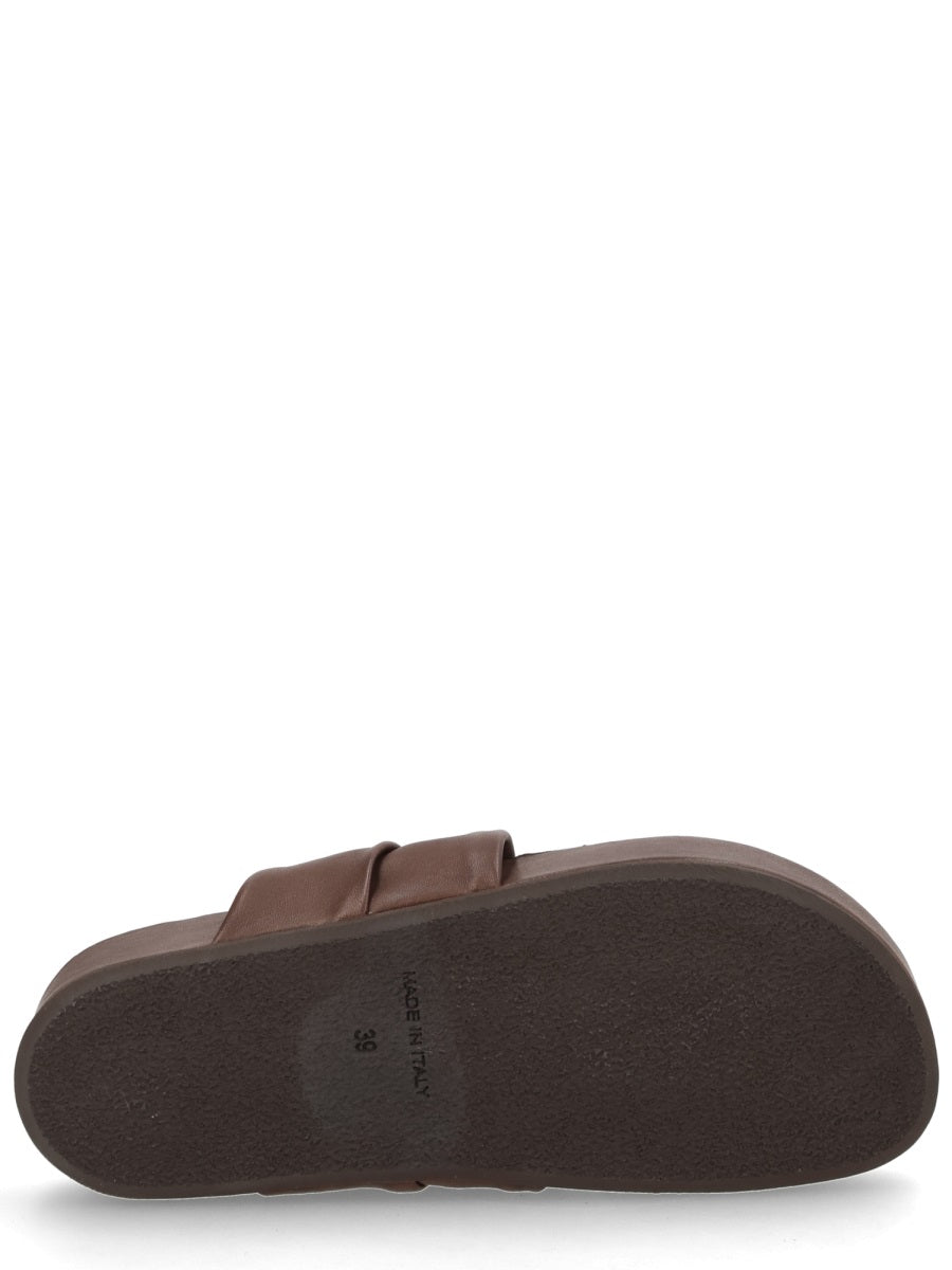 Uma Wang Sandals - Brown | 72d3a6a95698627c4d10fd4b9a7f95b6a8b575f8