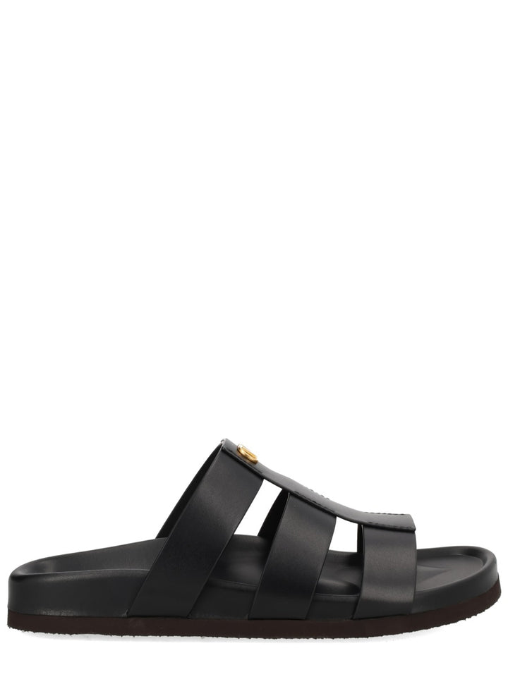 Valentino Garavani Sandals - Black | 1033c0d891e09edcbdc1e983e8a95fff75c5dbeb