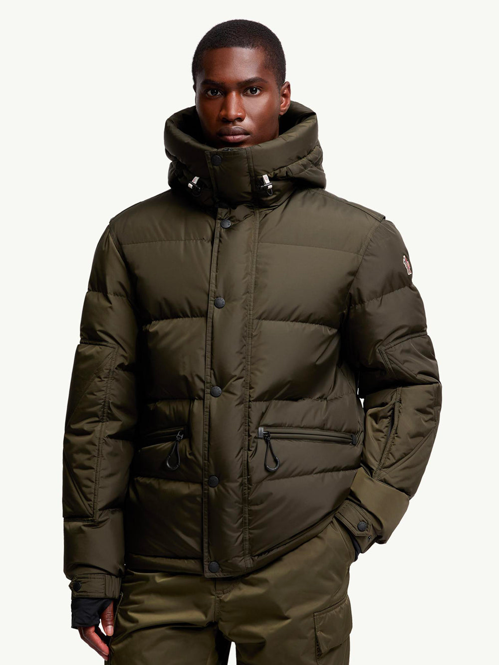 Moncler Down jackets - Green | d63526a18c514ca3139fd793729a09e4af681d8e