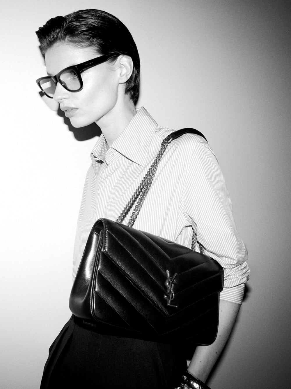 Saint Laurent Paris Shoulder Bags - Black | c6d935cd18ce9d38b6a04fed84c0697639757e3d