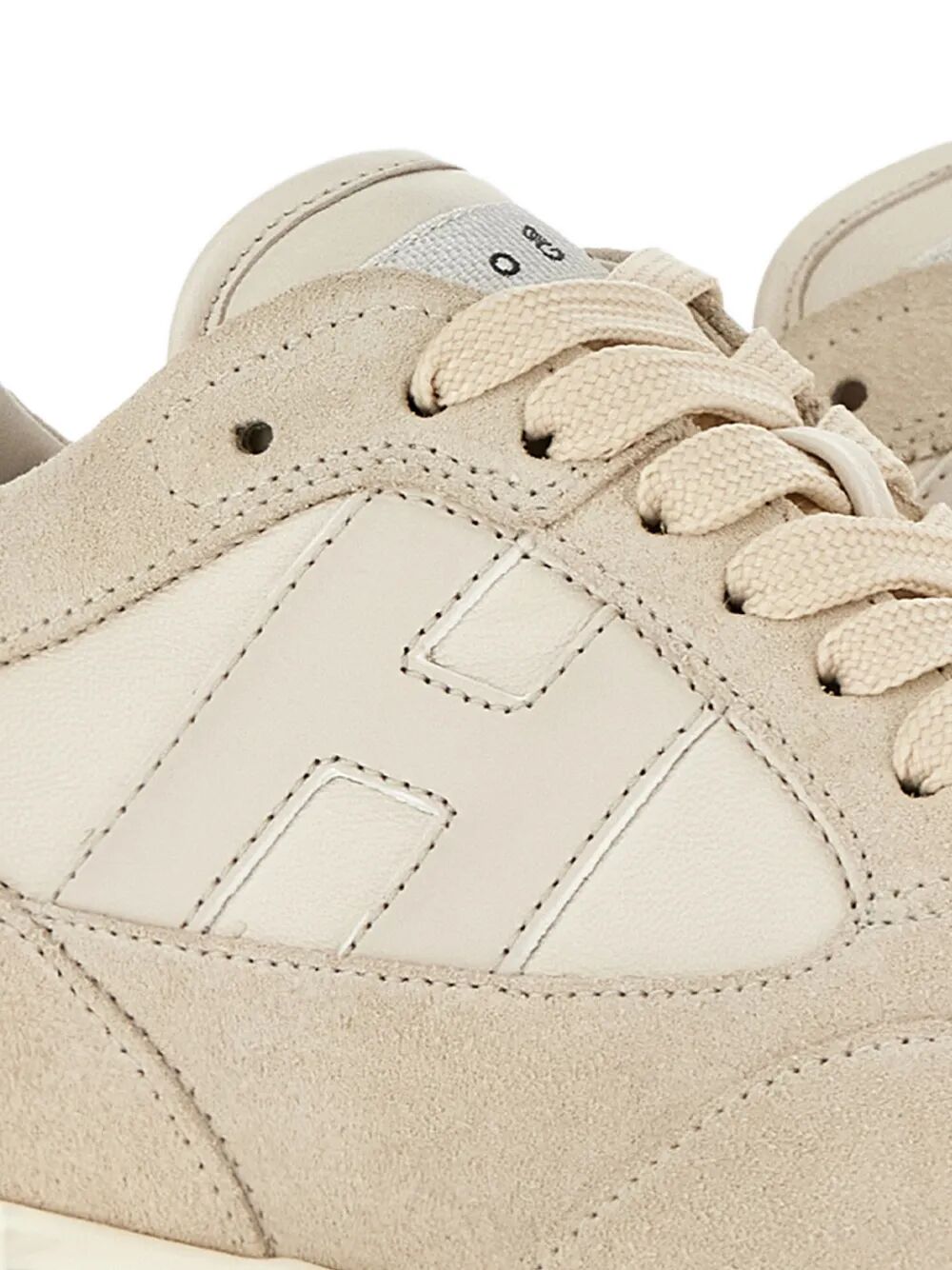 Hogan Sneakers - Nude & Neutrals | 38d0ea187b123b2005e641fdfe26d80d6f297935