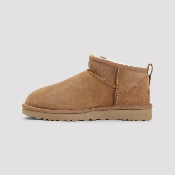 Ugg Boots - Brown | dcd70679c107672bd80ed501fb1d181ebf4c3b88