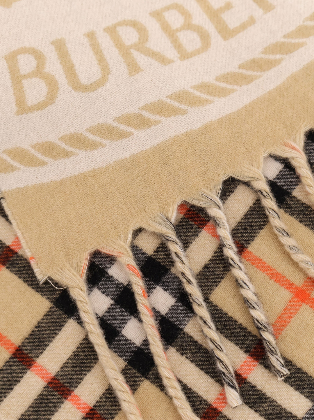 Burberry Scarfs - SAND | 98b7d49657e11785d88ccb56b21592922373e380