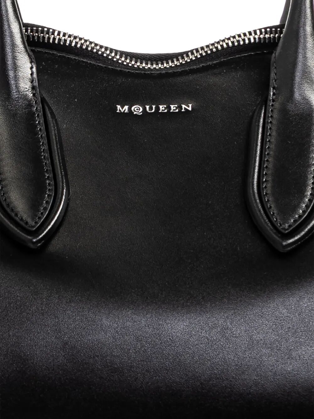 Alexander Mcqueen Shoulder Bags - Black | 494b73b8c4057a4c93ac490534f5f17a420260dc