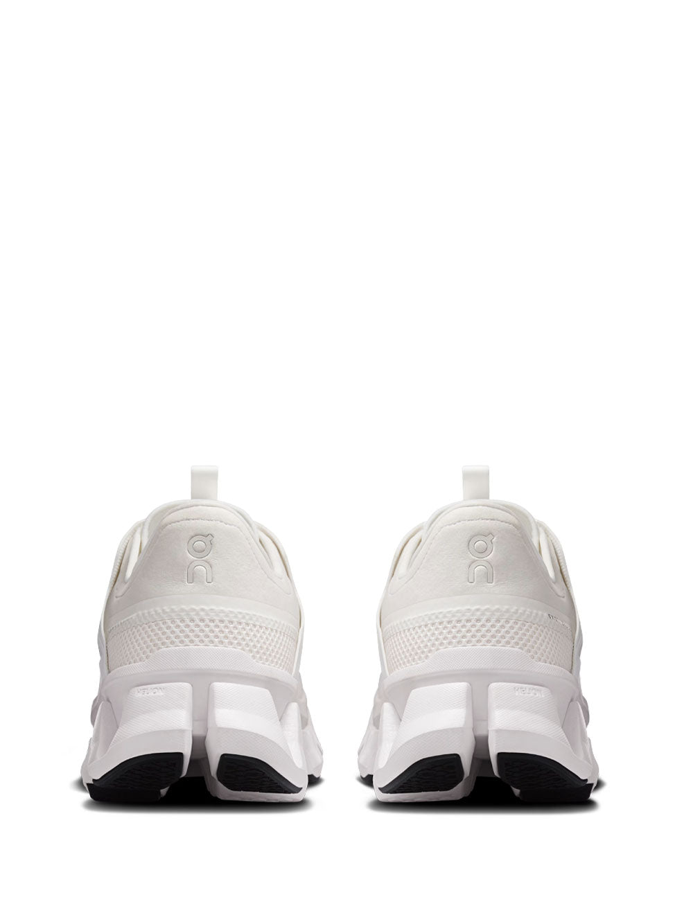 On Sneakers - White | 3557a0f66bfd943479408a57255596b9eaeeb6fc