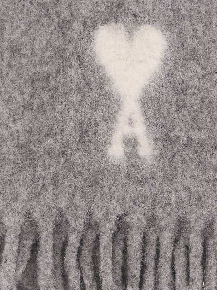 Ami Paris Scarfs - GRIS | efb92f9bbc403c49fdef77b61f4d061c073cf870