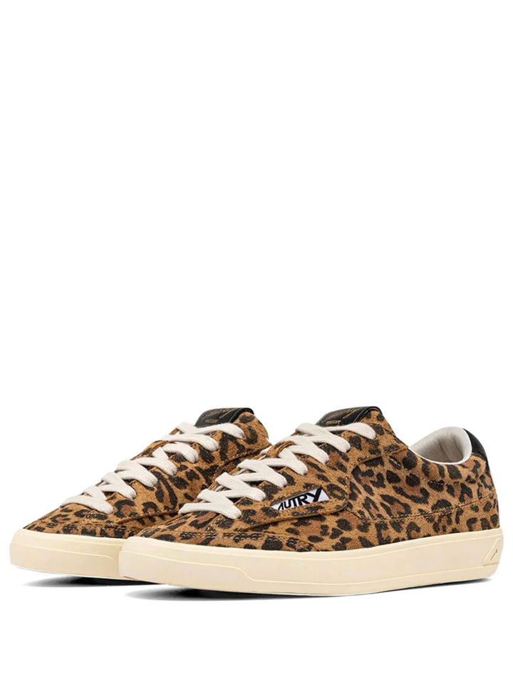 Autry Sneakers - Brown | 6dc36b616bea3001e1fdb4c1fbda91e23b3e5191