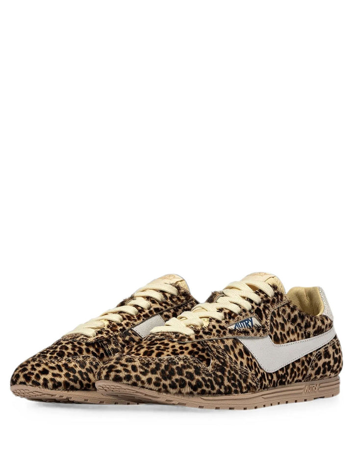 Autry Sneakers - Brown | 3ecdd2948a1eea3666afff0564d7e0f33d6fa984