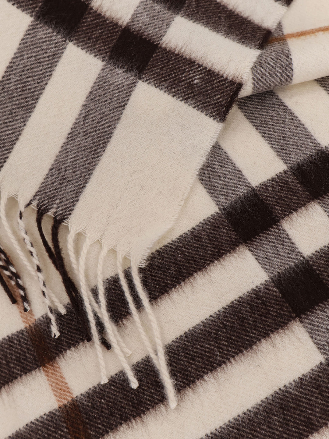 Burberry Scarfs - Pebblewhite | 519abdcb2b07151b4be92d776a7b3dd8c9facf7b