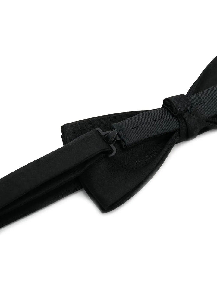 Saint Laurent Paris Papillon - Black | 1ce7edcd749e6a2a83e4e5e4dc38d62b3b8f0b22
