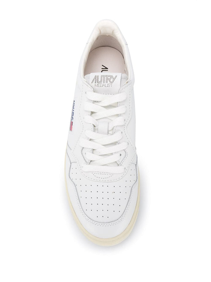 Autry Sneakers - White | 205f8d4605d18dd2cde70d51540ed5cf3895e71c