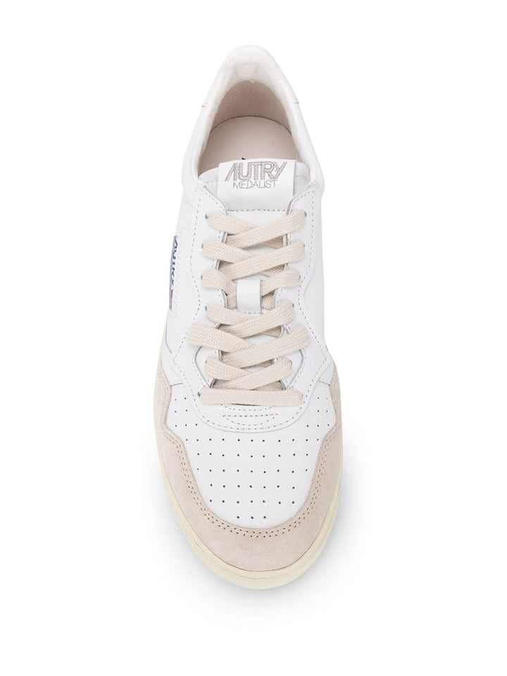Autry Sneakers - White | 99101ab2877bc7f9a66723217061015816246f23