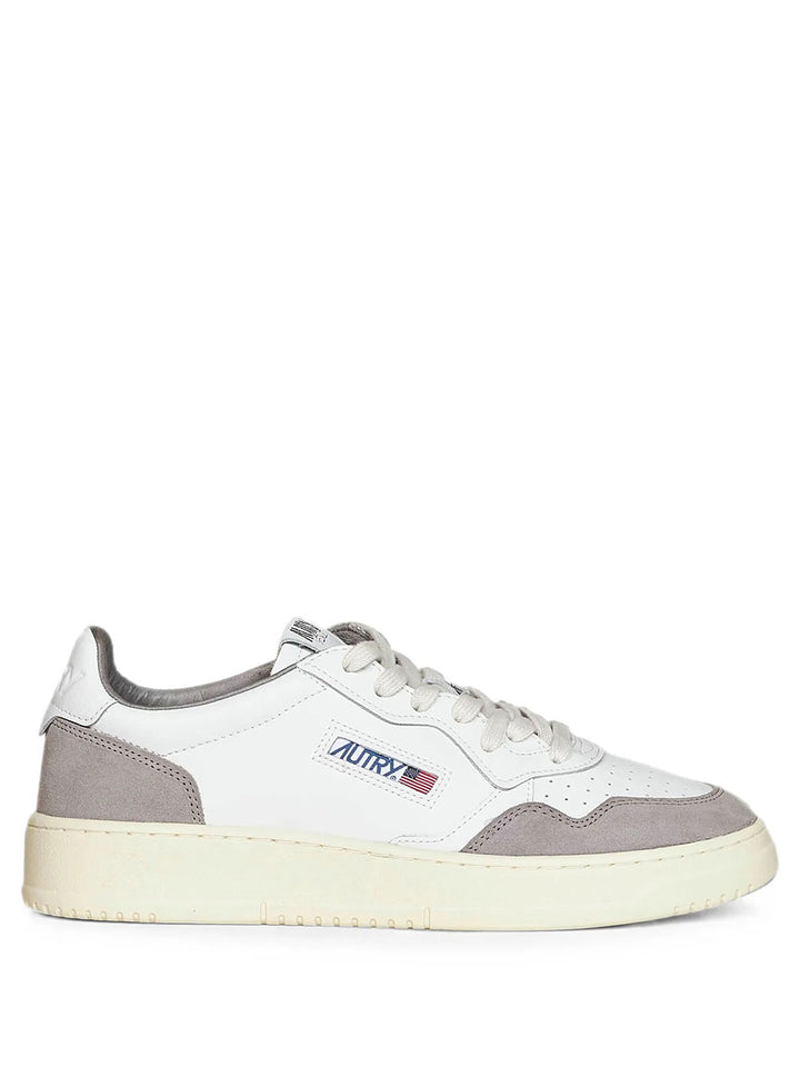 Autry Sneakers - White | a8474b6baa35dee3a9ba7d2ec3489c5709ab6cd9