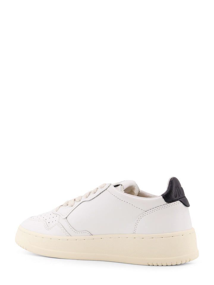 Autry Sneakers - White | 103b74b4b331363db46c574922253e3916af109a