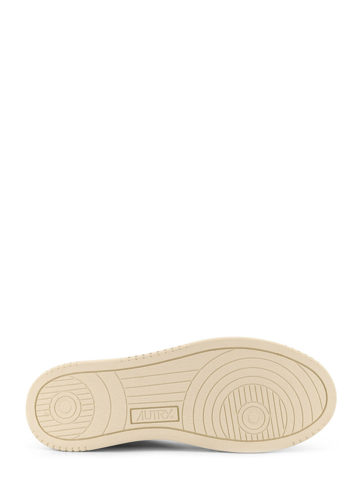 Autry Sneakers - White | ac9251258c67207ac13b8b915e3c1c92f7e6fdf1