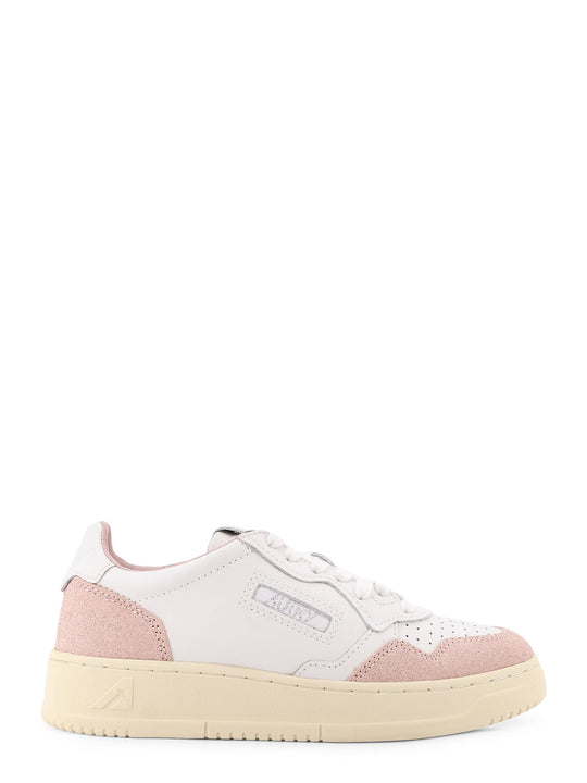 Medalist Low Leather Sneakers