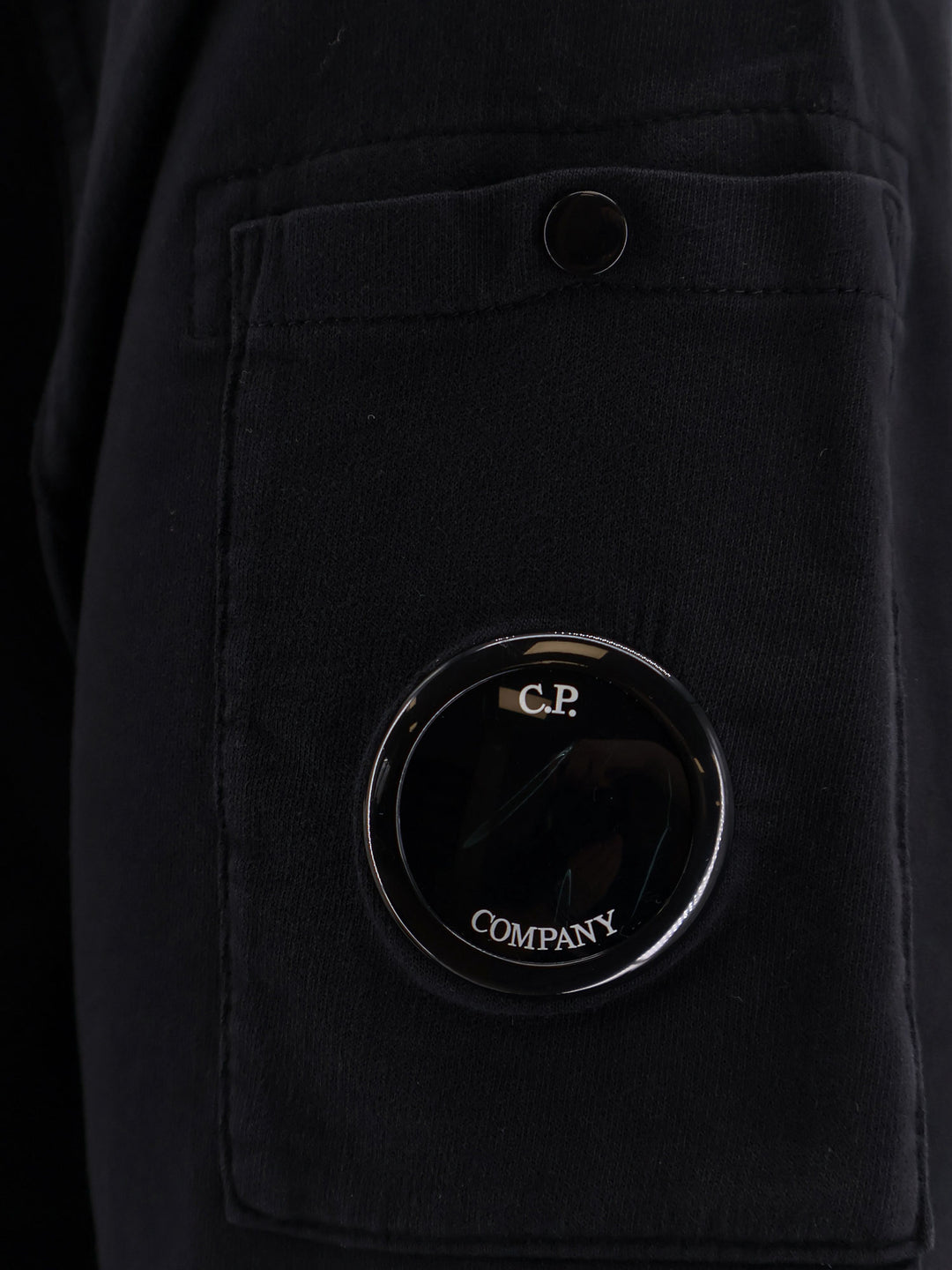 C.P.Company T-shirts and Polos - Neri e Grigi | d8e290839143d64e70f2bd30f0e295121c80d372