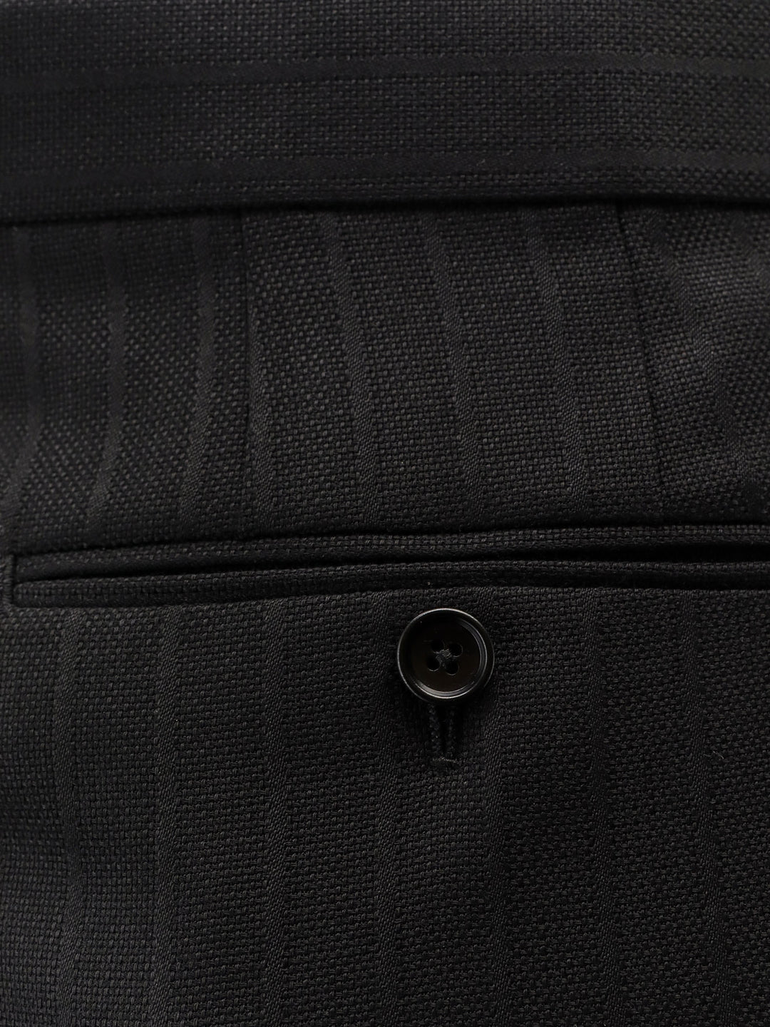 Tom Ford  - Blacks and greys | 84a7c5ff65f1131cd1032d194ab26be82ce0a438