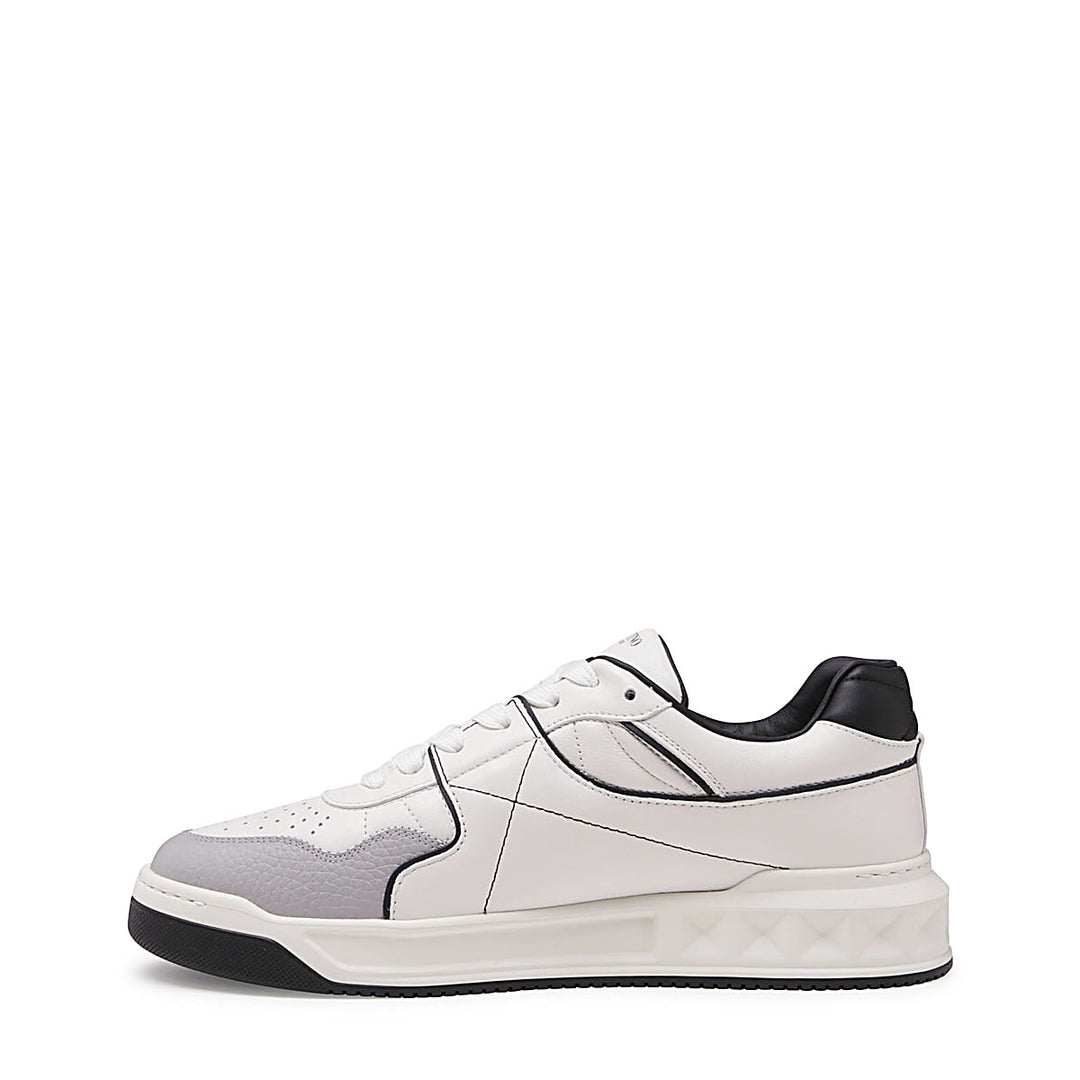 Valentino Garavani Sneakers - Light and natural | f3ed5870ea9da0d42bcc93b59518f25e0de14f54
