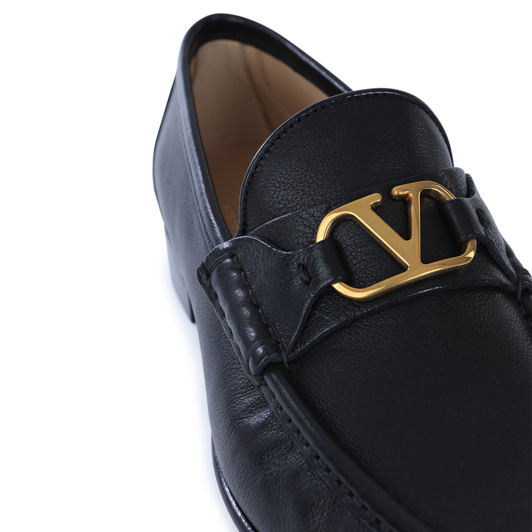 Valentino Garavani Flat shoes - Blacks and greys | da33b3e977ddf21576751074fbb1a0411ca87d64