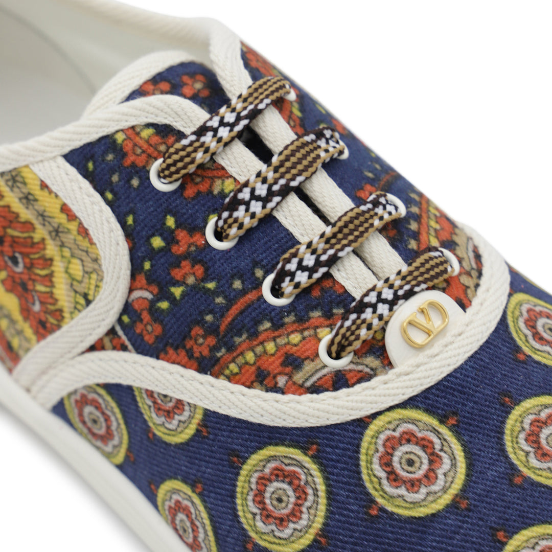 Valentino Garavani Sneakers - PRINT DIS.I24398/IVORY/IVORY | f777da8bb9a102839b2b0206a76285bb7474948d