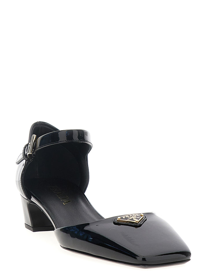 Prada Logo Patent Pumps - Black | 81de3a2dac70bfa0beb4fc55569ccaa807edb082