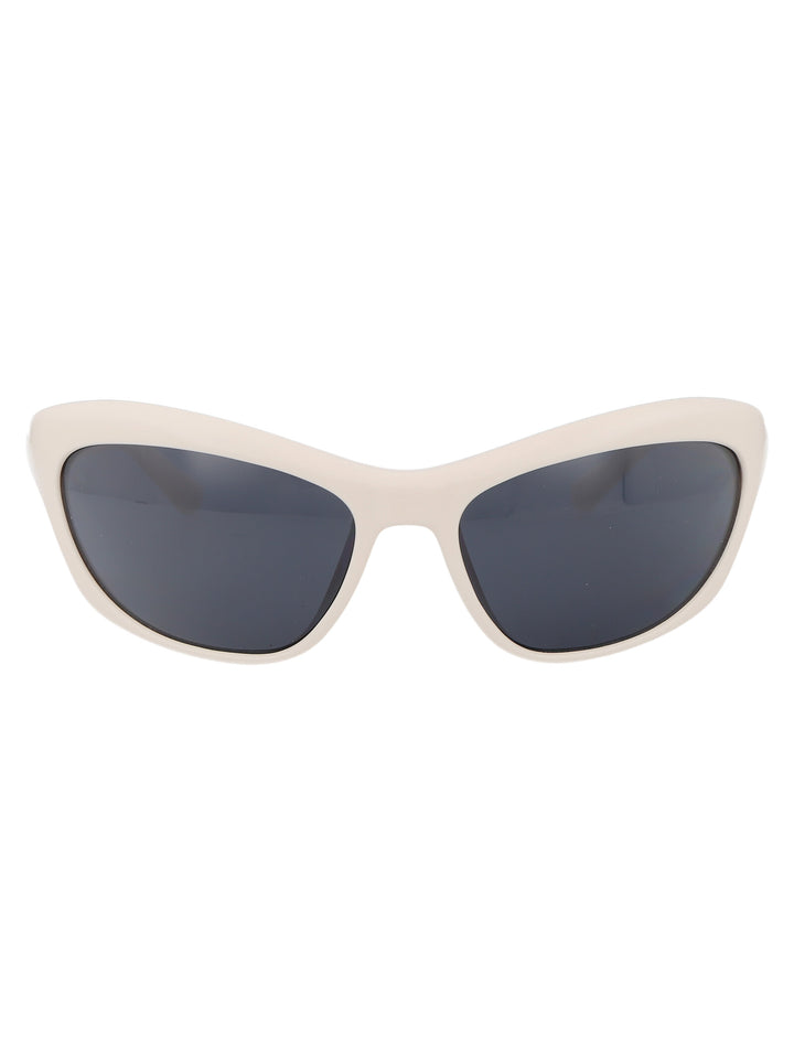 Chiara Ferragni SUNGLASSES - White | fad205ad2d5ae9c74f4ce267c39cb562dccf7b38