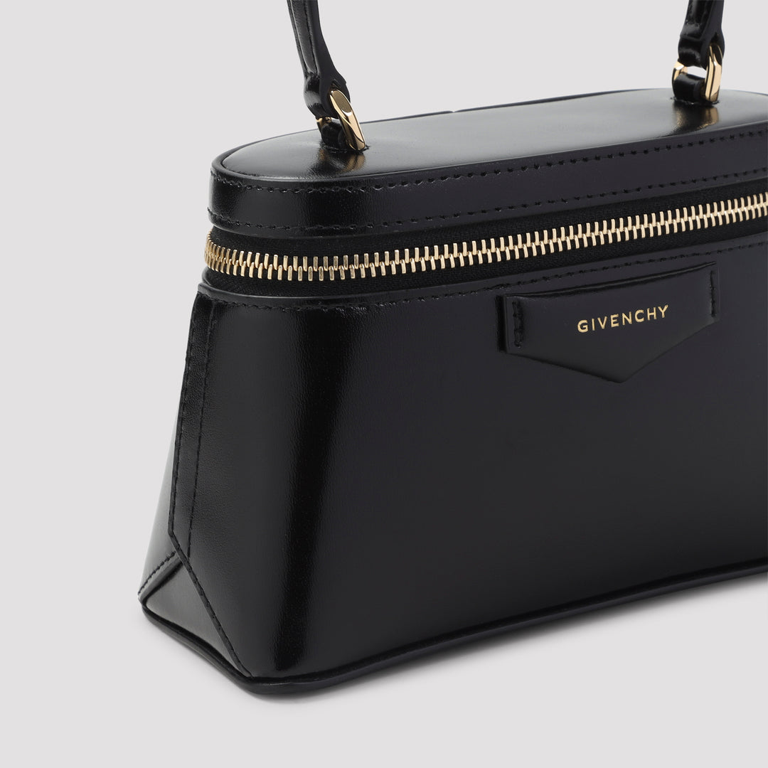 Givenchy Shoulder Bags - Black | b7dd8b3b7f9e2006d97537821cdaeb92083f0efa