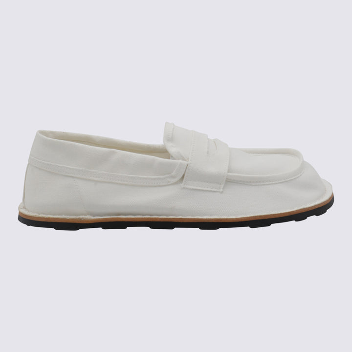 Moschino Flat shoes - Light and natural | 20ef2a07a96bf3e18a89c070eb80cf37ec3d9708