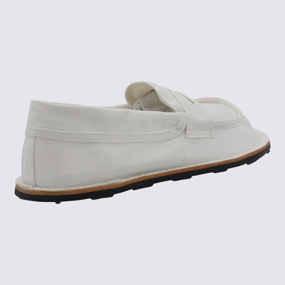 Moschino Flat shoes - Light and natural | 619b14d712f2489bb2ee5c17c87e81511b8bb244