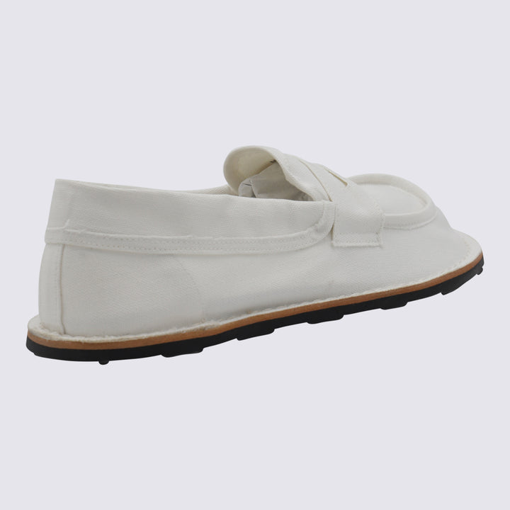 Moschino Flat shoes - Light and natural | 619b14d712f2489bb2ee5c17c87e81511b8bb244