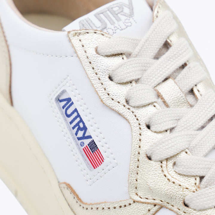 Autry Sneakers - WHITE/PLATINUM | eb46720c7c53cfe2f23ec40c199df720c11bb0cb